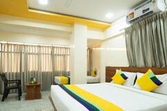 Itsy Hotels Anand Executive, Near Amanora