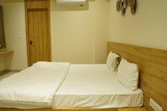 Hotel Rajshree & Bhojnalaya