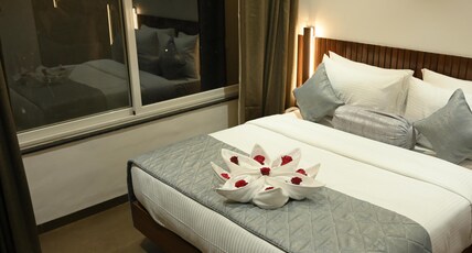 Mango Leaf Lake Resort Room Type - Deluxe Room