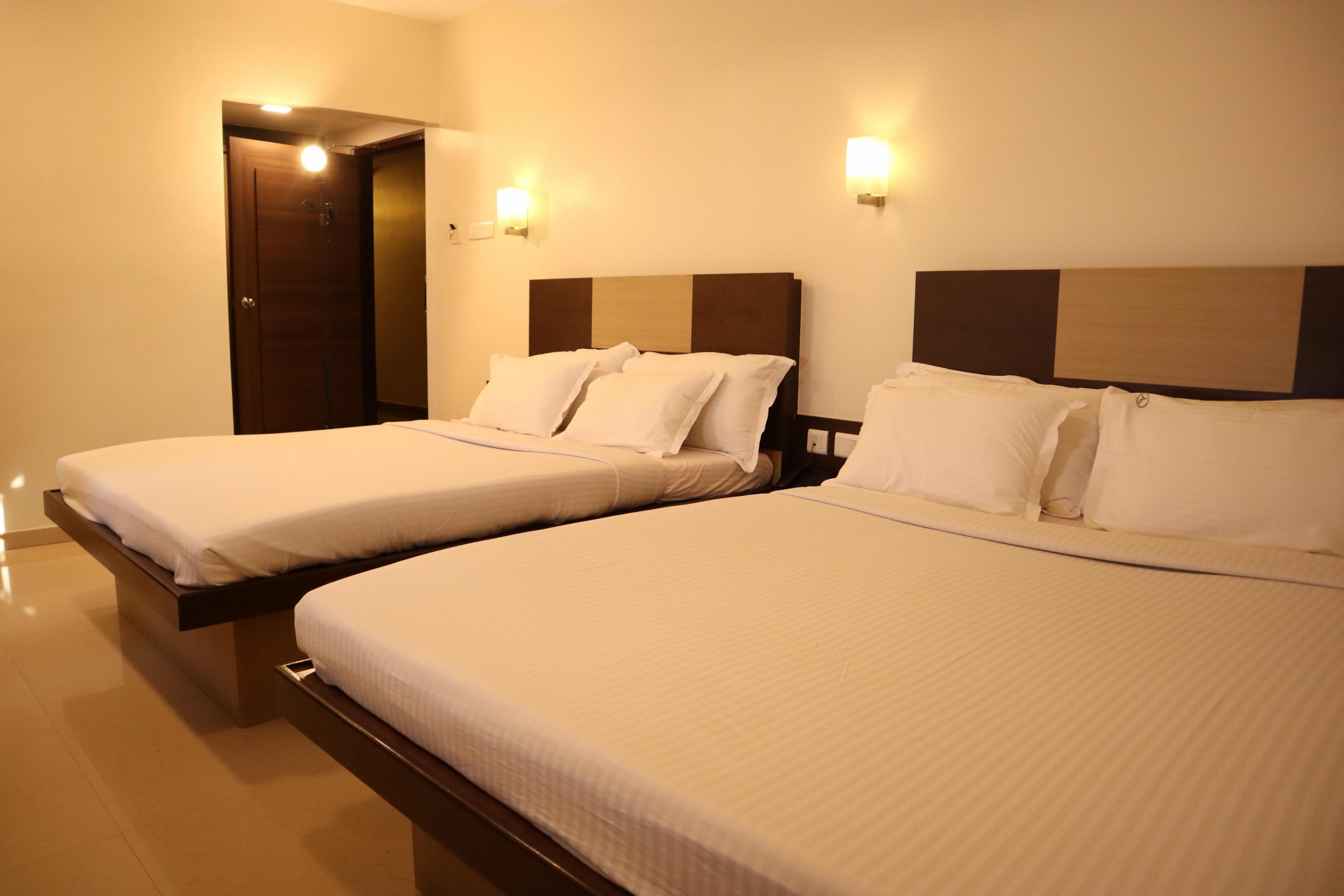 Hotel Maniam Classic West Wing Tirupur Room Type - Superior Room AC