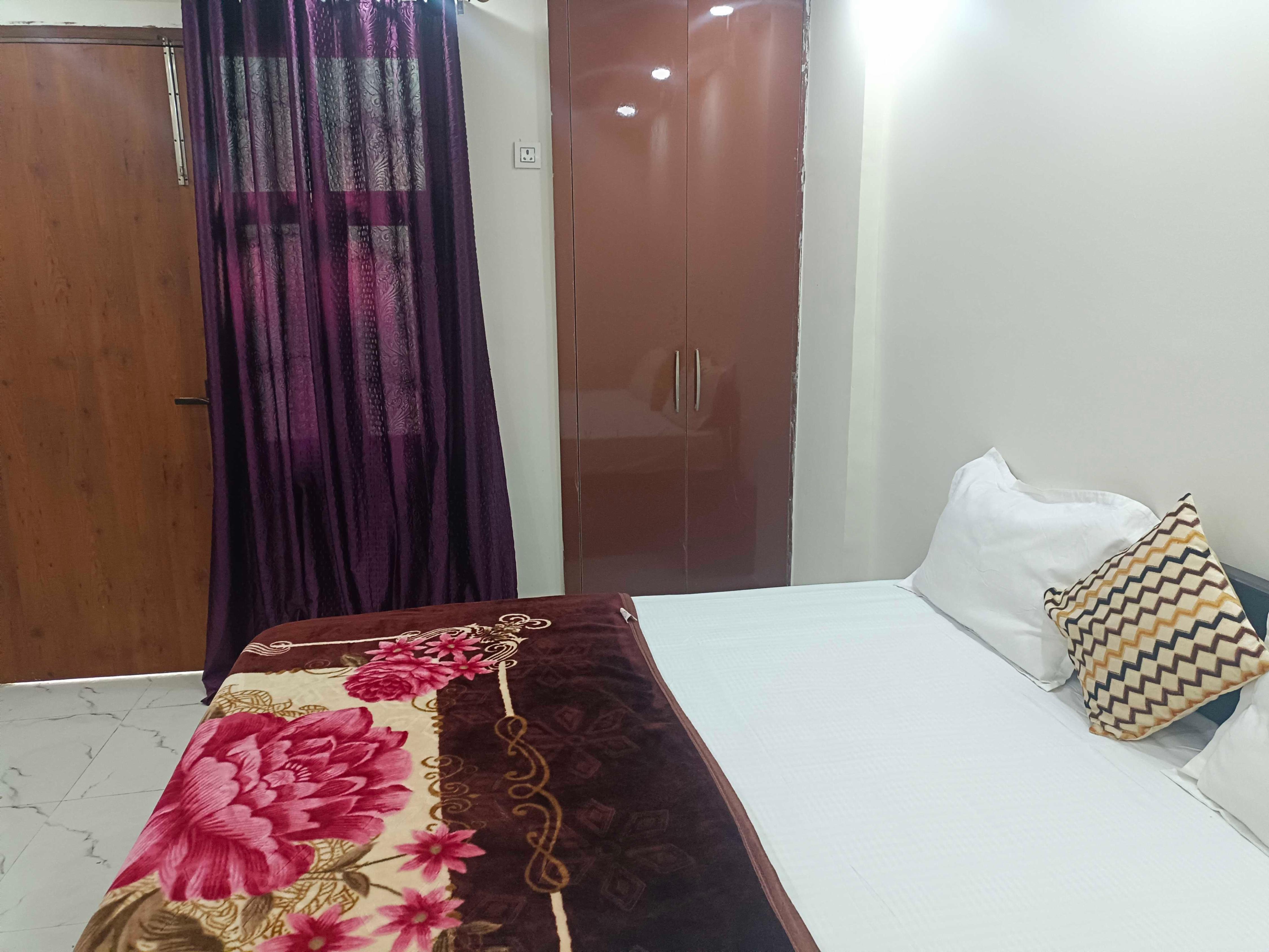 Hotel O Akash Home Stay - Tap to explore photos