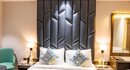 Regenta Place Raaj Agra Room Type - Executive Room with City View