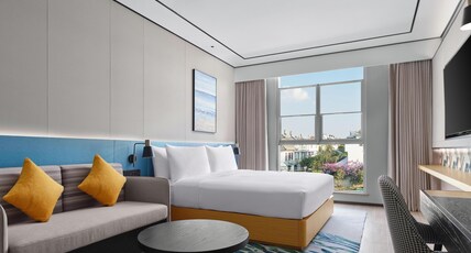 Hilton Garden Inn Kunming Dianchi Room Type - KING ACCESSIBLE ROOM