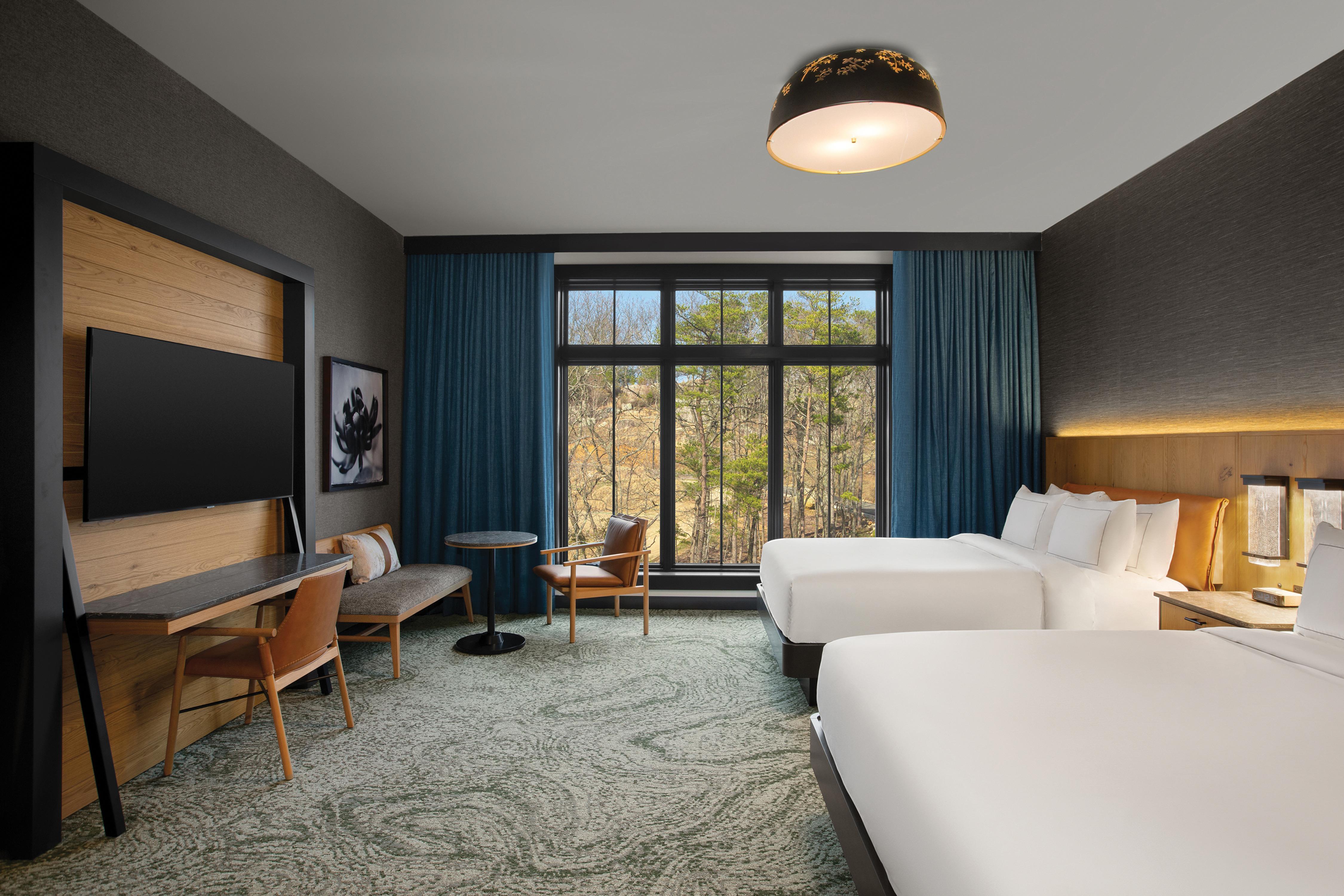 Cloudland at McLemore Resort Lookout Mountain, Curio Hilton - Tap to explore photos