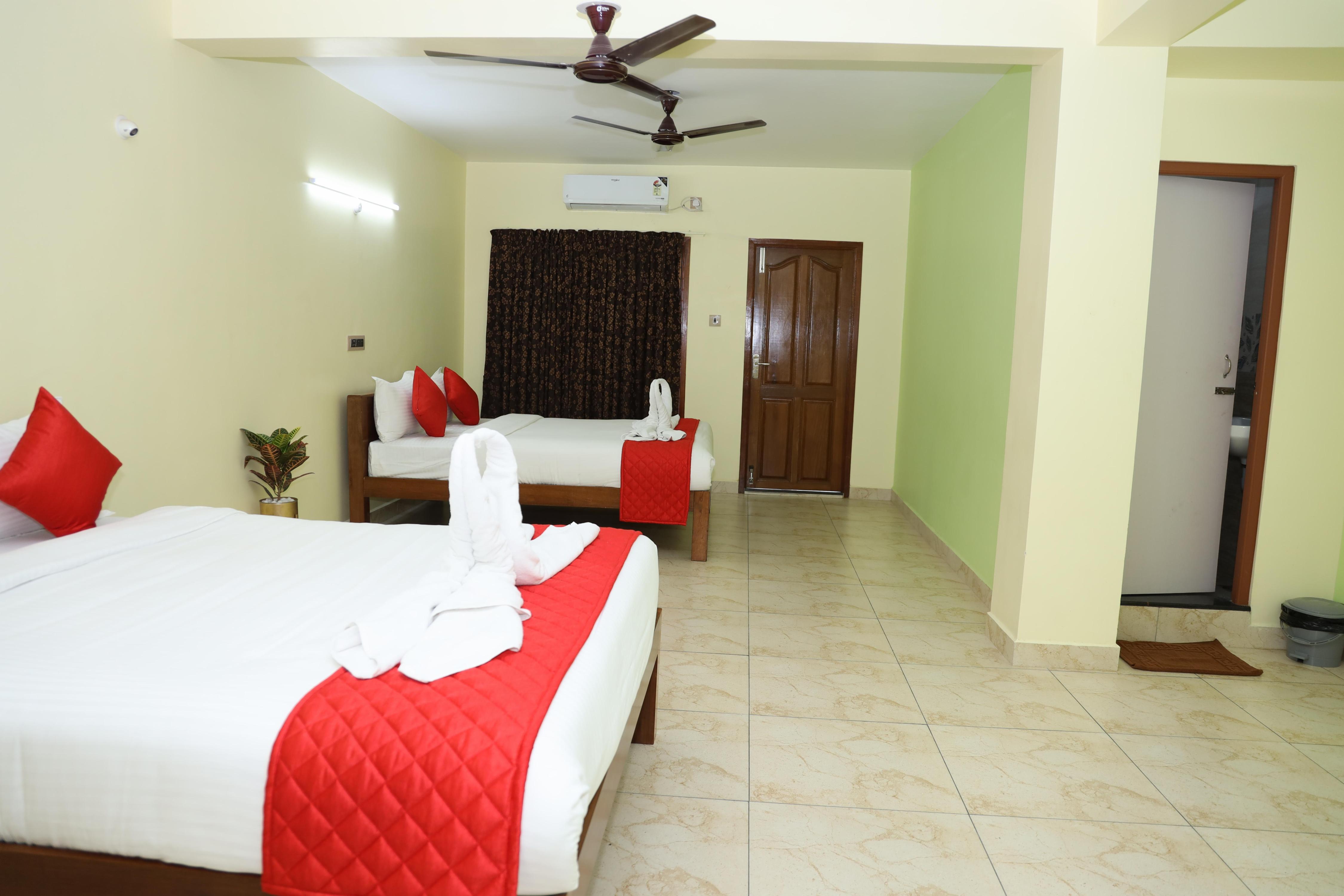 Martines Residency Room Type - Family Room with Balcony