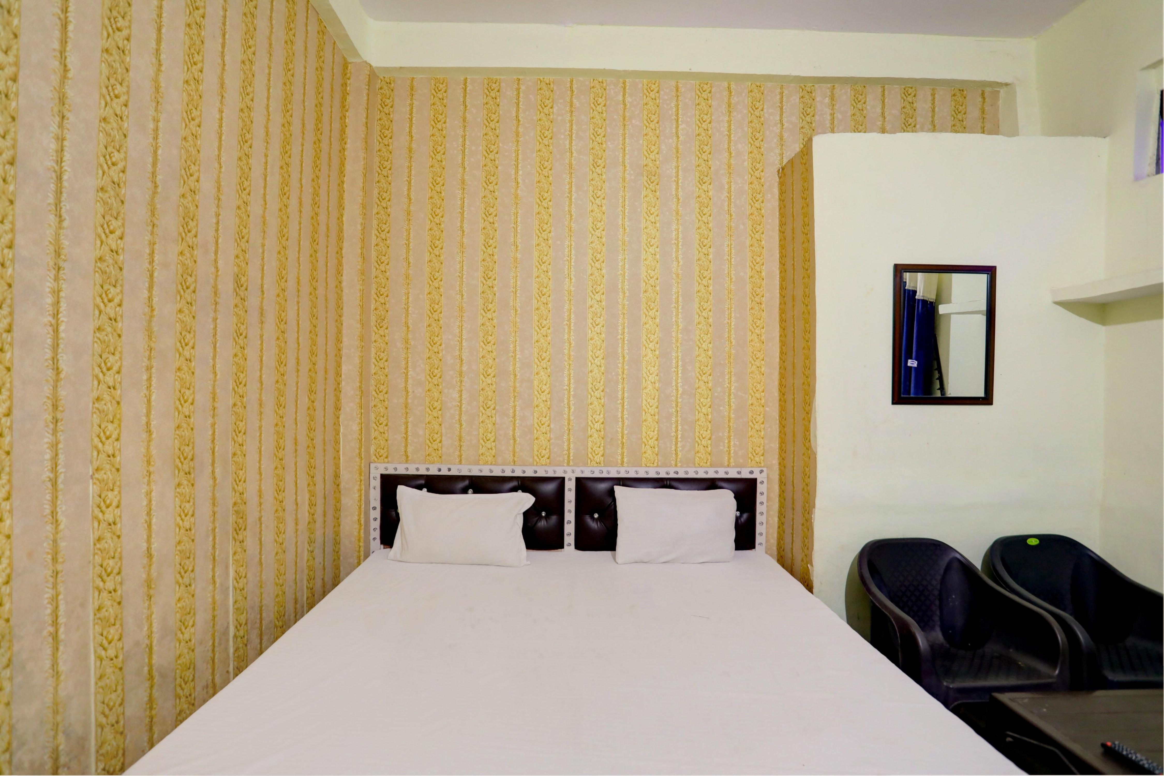 Hotel Shriyam Shree - Tap to explore photos
