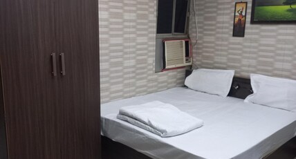 Hotel Singhasan & Restaurant Room Type - Standard Room
