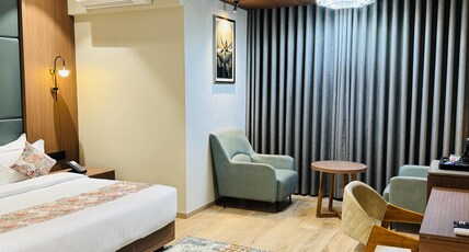 Hotel Park Royal Room Type - Premier Suite