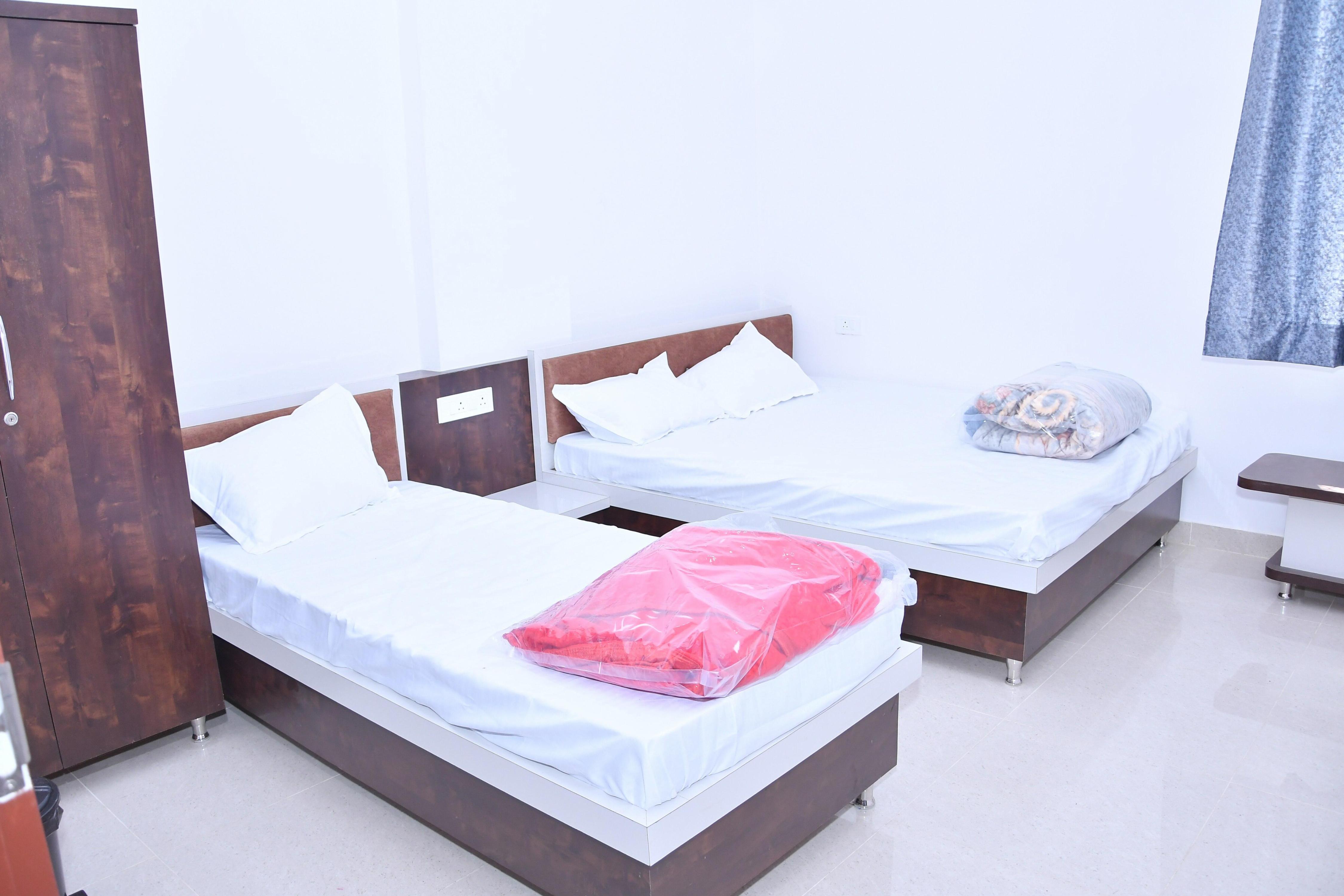 ROYAL HOTEL AND RESTAURENT Room Type - FAMILY ROOM