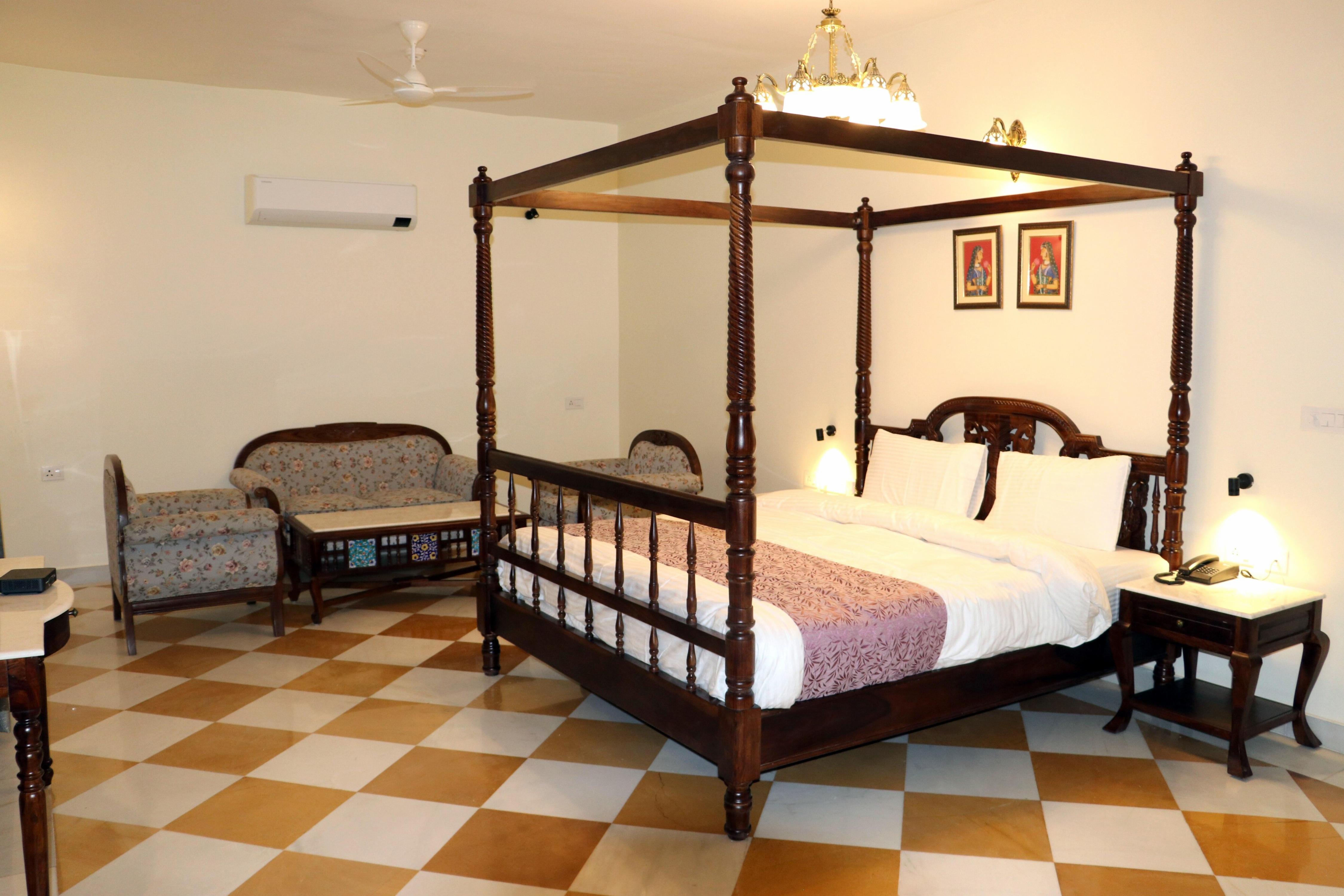 Hotel Fort Padmawati - Tap to explore photos