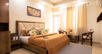 Perfectstayz Value Hills Room Type - Executive room with Balcony