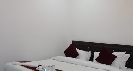 Mahakal Palace Room Type - Classic Room