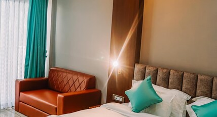 HOTEL D ROYAL PALM Room Type - Royal Club ( Luxury Room with Balcony)