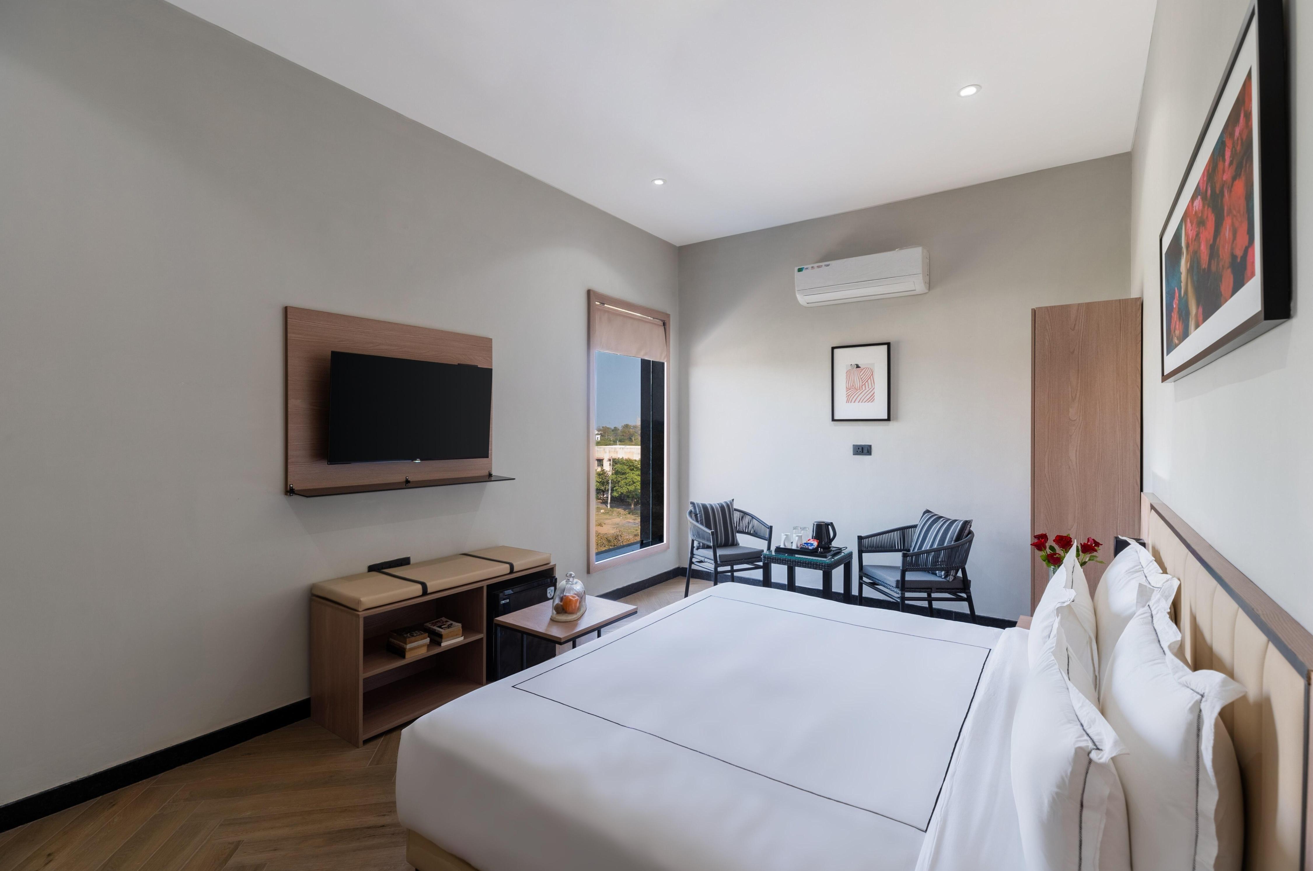 My Downtown - Blue Chip Hotel Udaipur Near Airport Room Type - Premier Room with Balcony