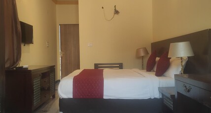 Hotel Kumbha Heritage Room Type - Luxury Grand Heritage Valley View