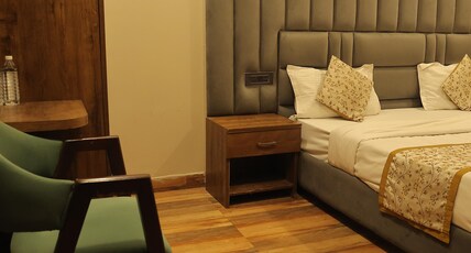 Hotel Madhavam Room Type - Deluxe Room Hotel Madhavam Room Type - Deluxe Room
