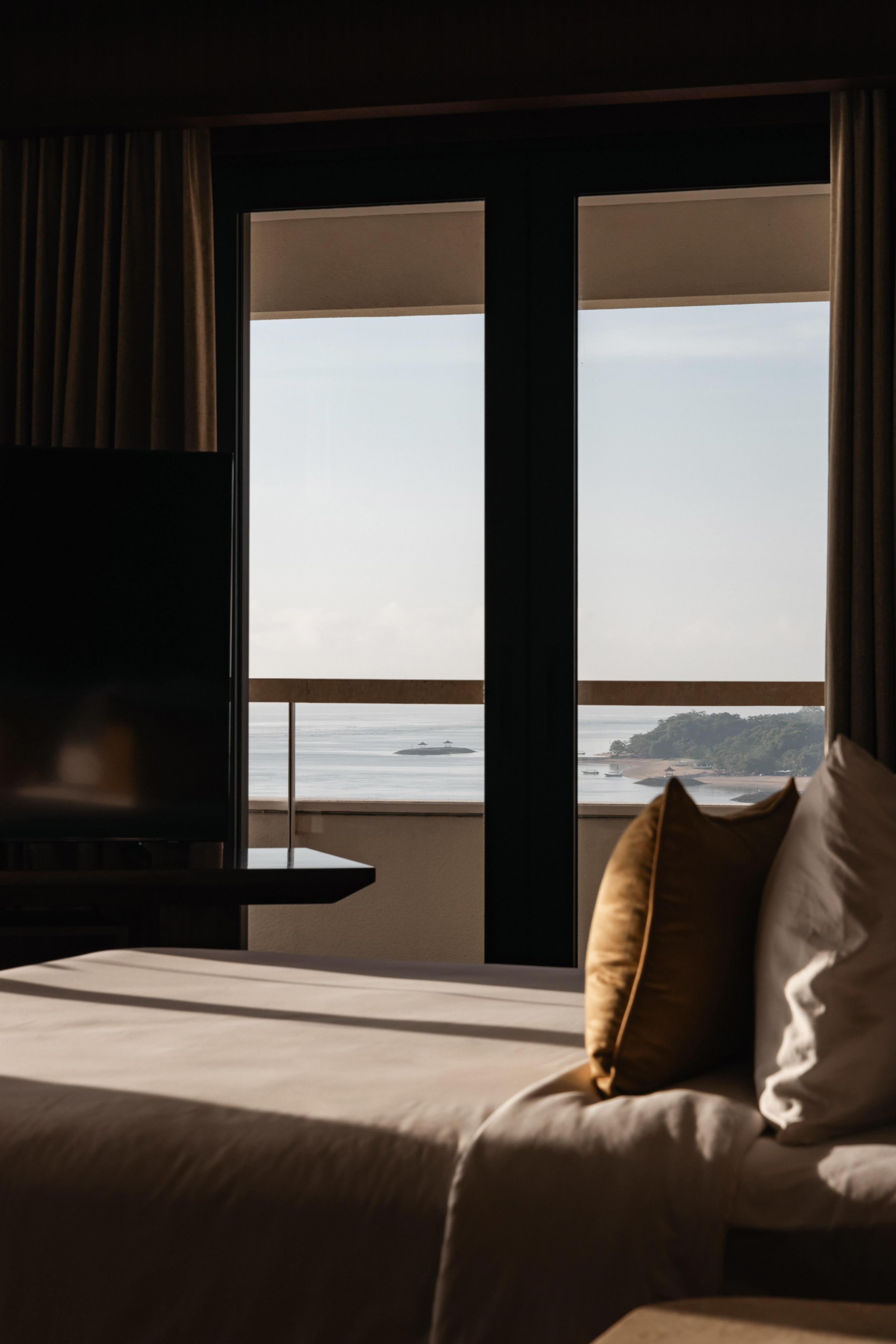 Bali Beach Hotel Room Type - Deluxe Suite Ocean View