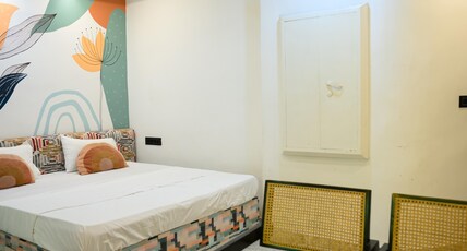 3 Raahi Hostel |Rooms & Dorms| Room Type - Superior Room