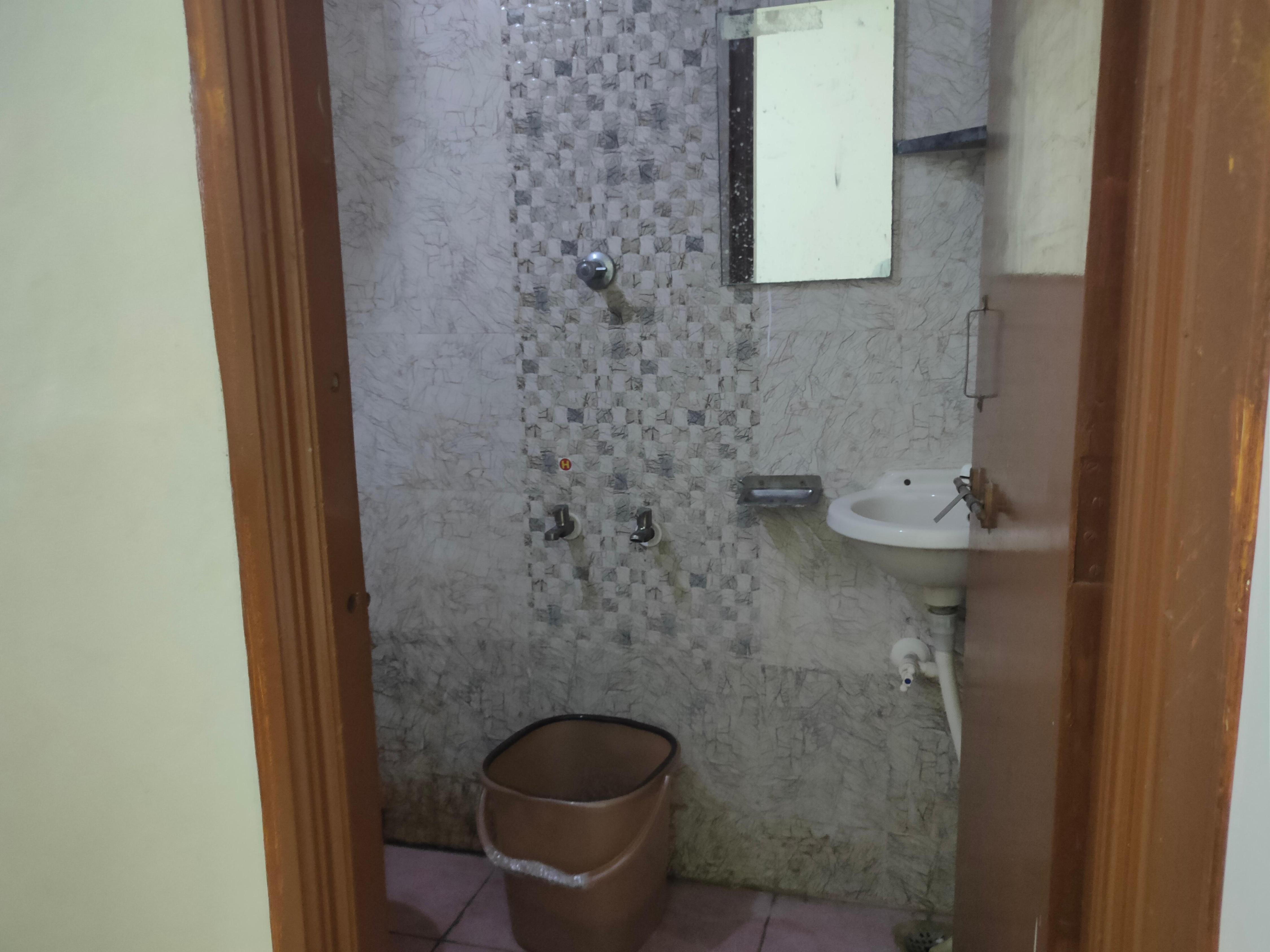 Hotel Sri Shakti Priya - Tap to explore photos