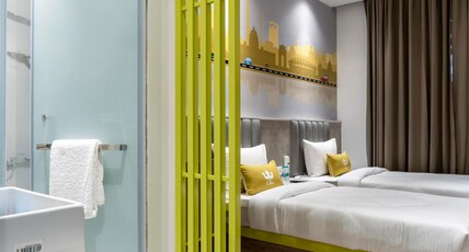 Hotel Le Roi Dehradun @ Dehradun Railway Station Room Type - Premium Twin Bedroom with Balcony Hotel Le Roi Dehradun @ Dehradun Railway Station Room Type - Premium Twin Bedroom with Balcony