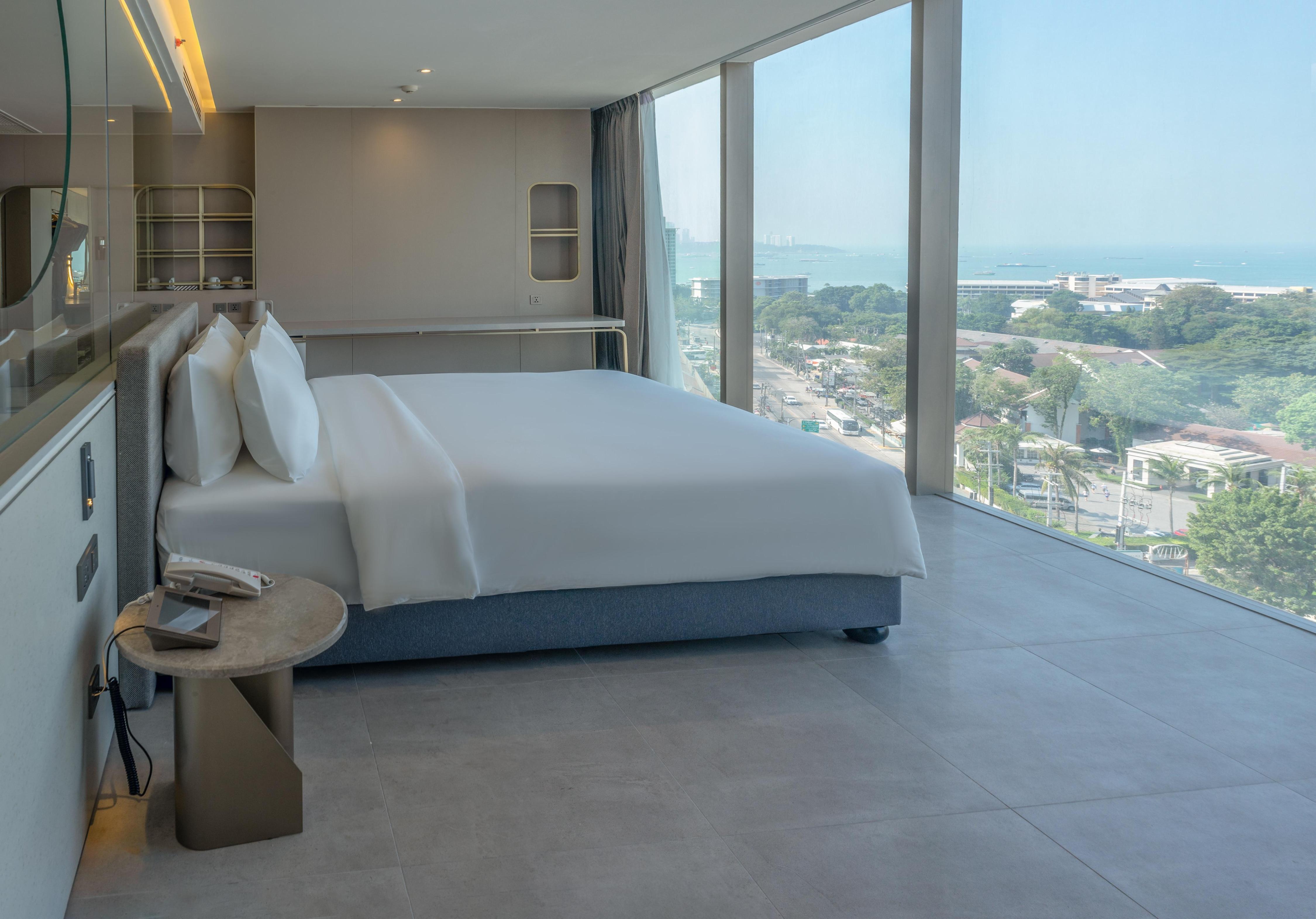 Akara Hotel Pattaya - Tap to explore photos