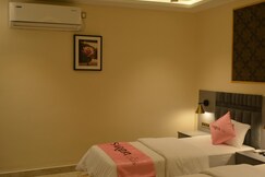 Myspace Saroja Suites