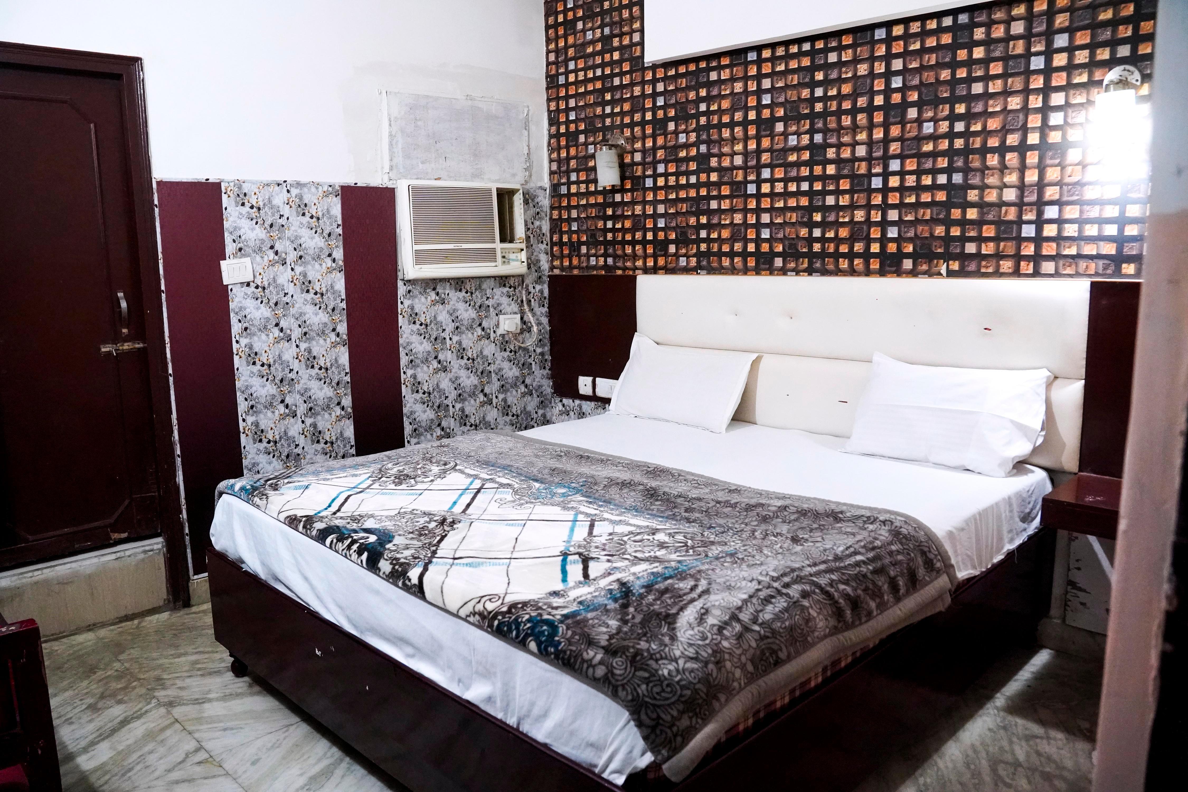 HOTEL KARGIL Room Type - Deluxe room