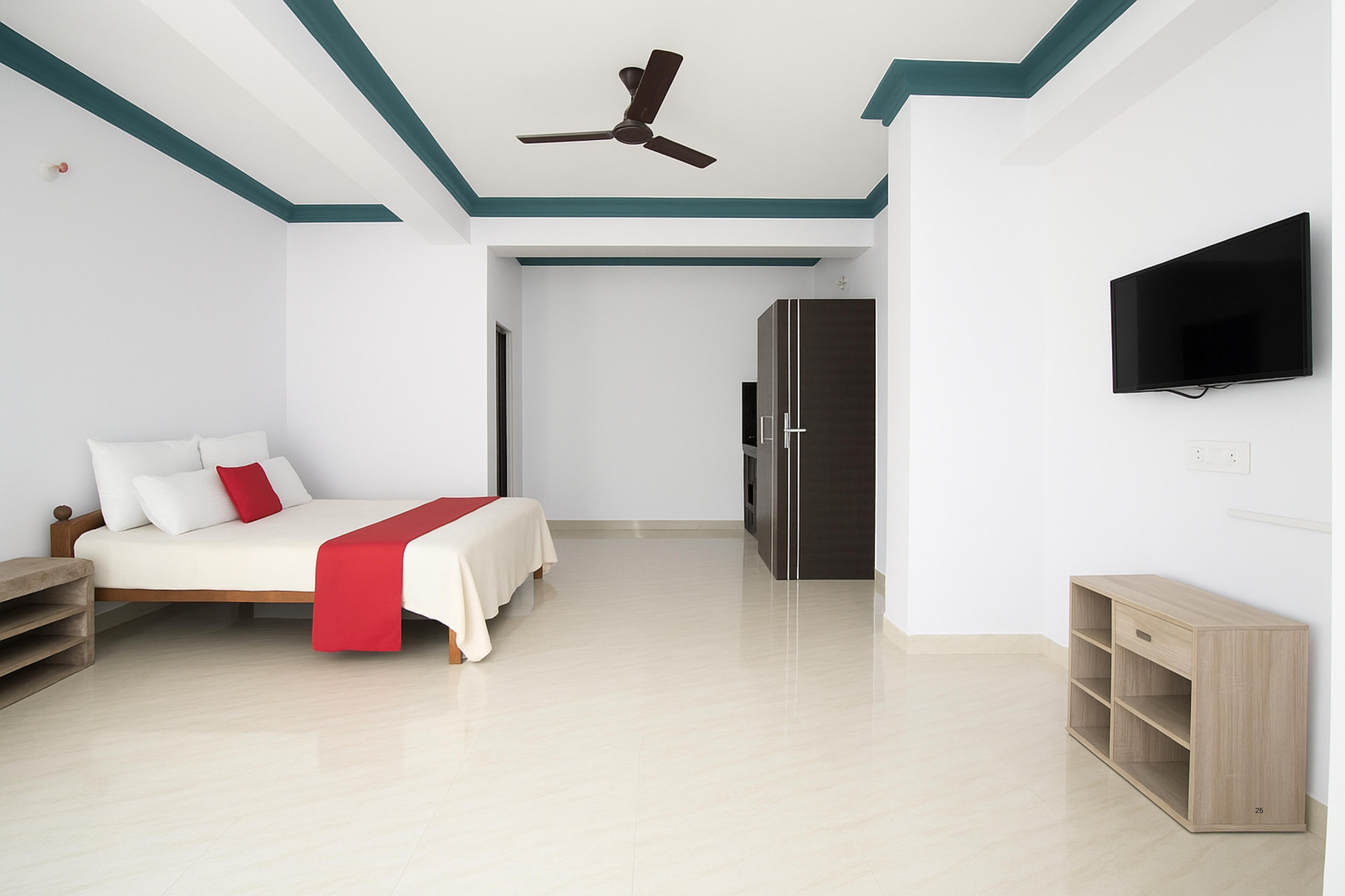Thomson Beach House Calangute - Tap to explore photos