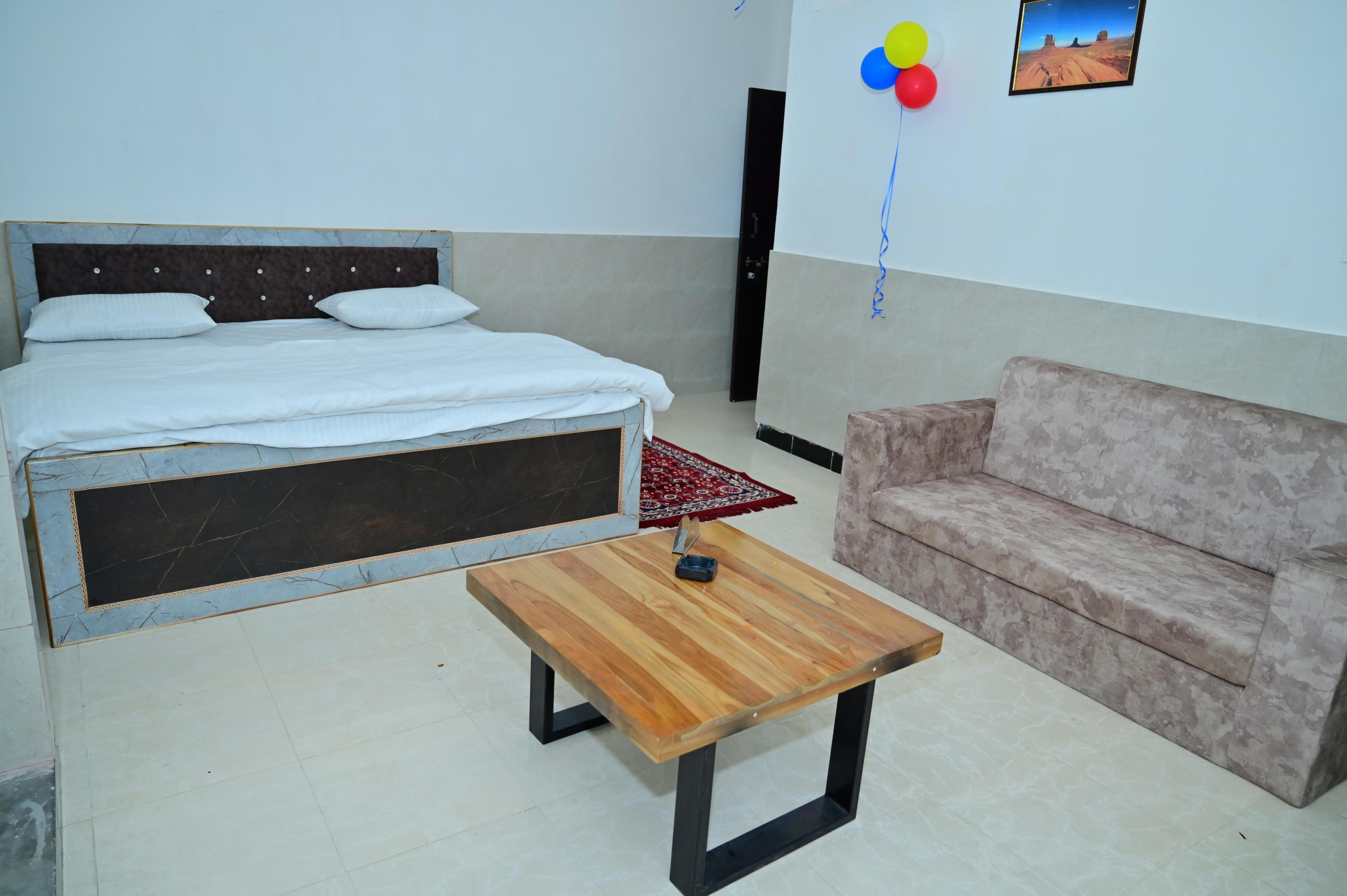 Red Inn - Tap to explore photos