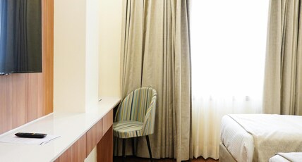 Rukman Hotels Jaipur Airport Room Type - Suave Twin Bed Room