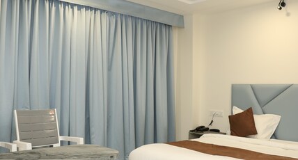 Hotel Magnet Room Type - Suite Room