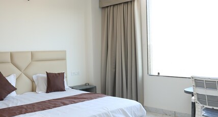 Hotel Magnet Room Type - Deluxe Room