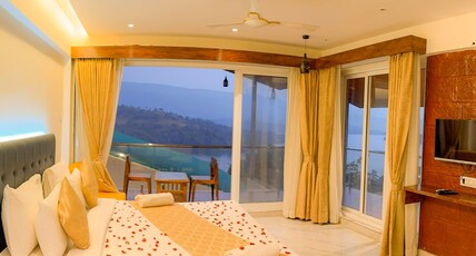 Nisarga Lake Resort Tapola Room Type - Executive Suite with Jacuzzi Lake View Nisarga Lake Resort Tapola Room Type - Executive Suite with Jacuzzi Lake View
