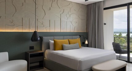 Zemi Miches All-Inclusive Resort, Curio Collection by Hilton Room Type - CLUB AZURE 1 BDR SUITE -KG