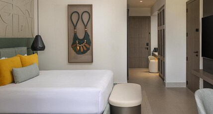 Zemi Miches All-Inclusive Resort, Curio Collection by Hilton Room Type - CLUB AZURE DELUXE KG SUITE