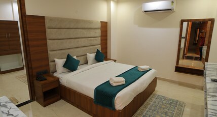 Hotel Dev Vilas Room Type - 2 Bedroom Family Room