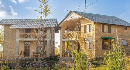 Dormigo Hostel Bir Biling Room Type - Mud House