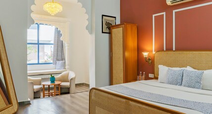 Footprint Luxe Udaipur- A Boutique Hostel Near Lake Pichola Room Type - Superior Double Room