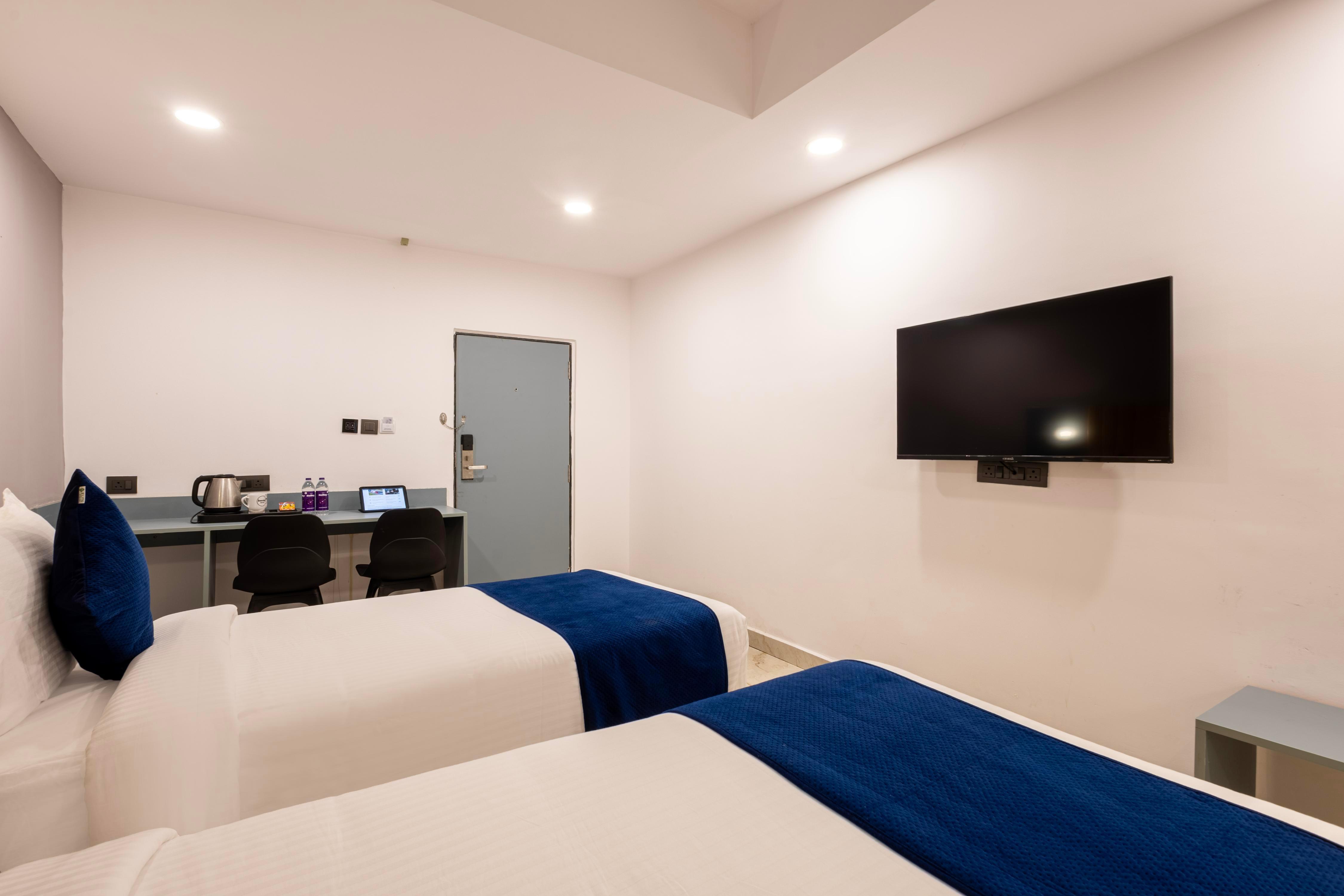 Hotel spring stays financial district - Tap to explore photos