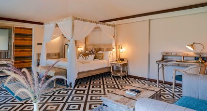 The Kablan Luxury Living Room Type - Luxury Tent with Private Jacuzzi The Kablan Luxury Living Room Type - Luxury Tent with Private Jacuzzi