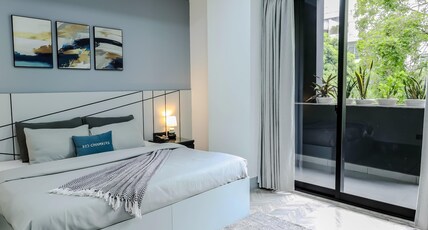 BedChambers LUXE Apartments | Golf Course Road Room Type - Entire 1BHK With Balcony And Kitchenette