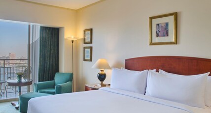 Hilton Cairo Grand Nile Room Type - King Guest Room High Floor with Nile View