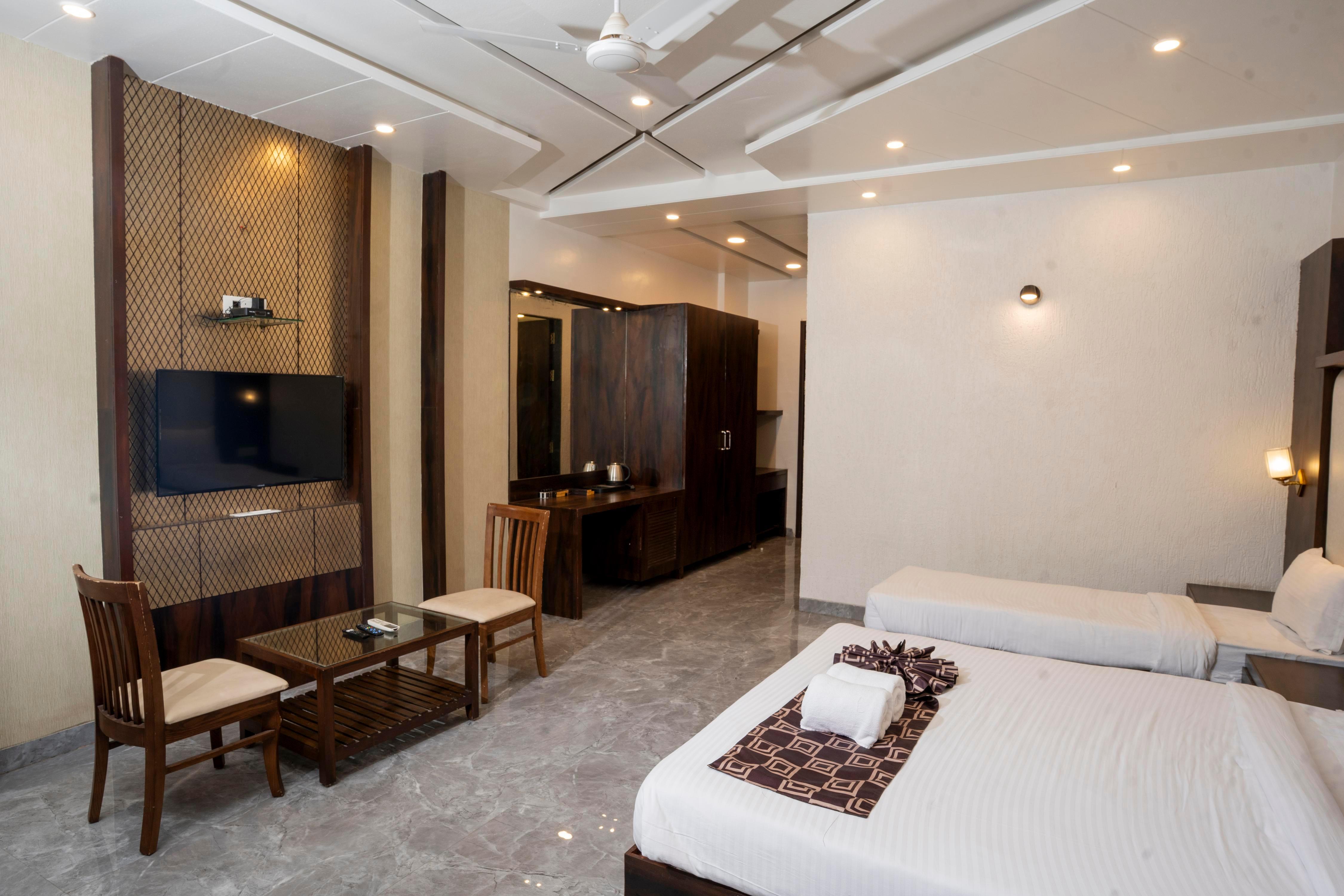 HOTEL GRAND SAROVAR - Tap to explore photos