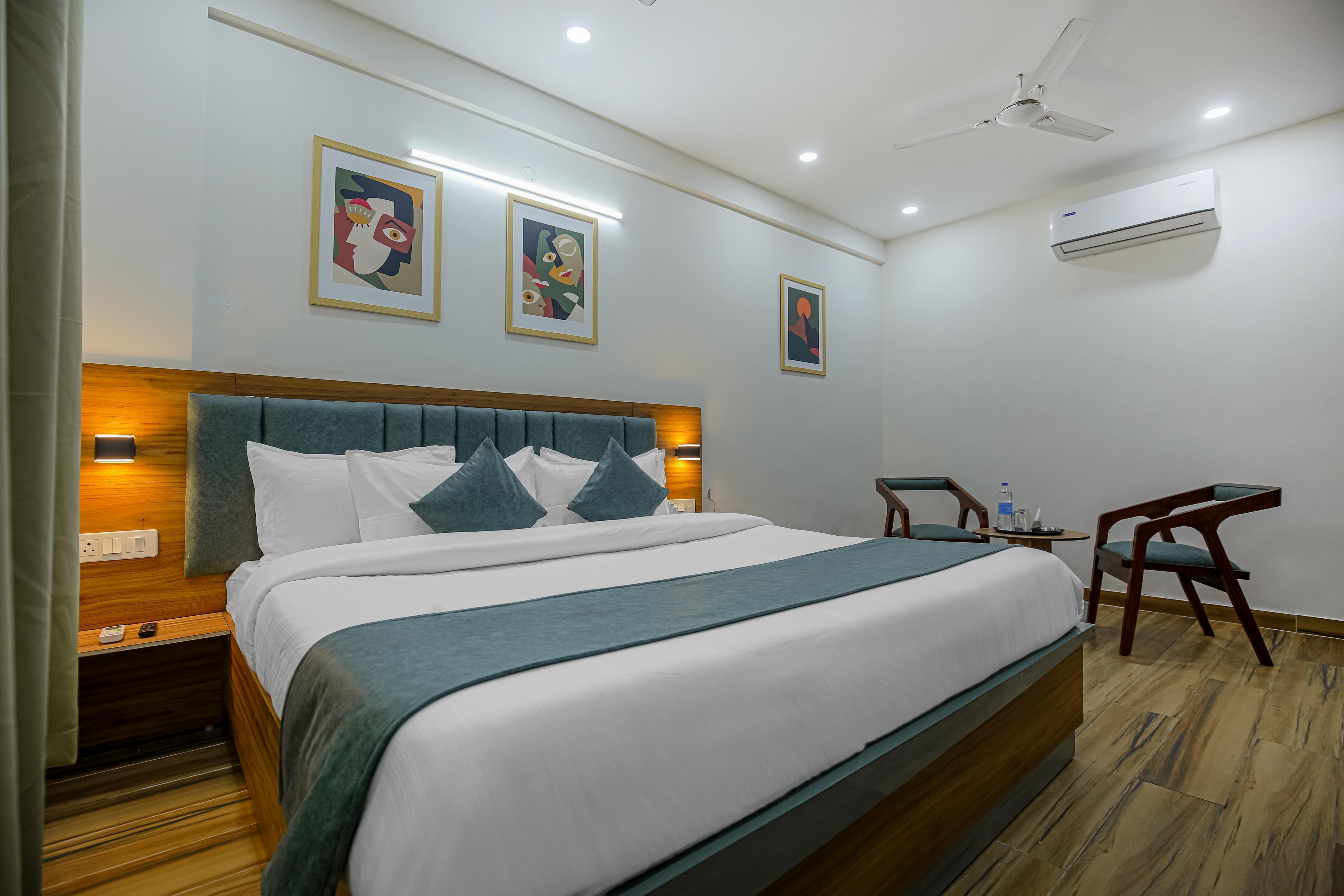 Hotel Magnum 2 - Tap to explore photos