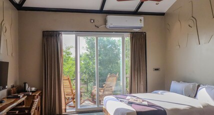 Shivganga Kanha Resort Room Type - Super Deluxe King Bed Balcony Room with Open-Air Washroom Shivganga Kanha Resort Room Type - Super Deluxe King Bed Balcony Room with Open-Air Washroom