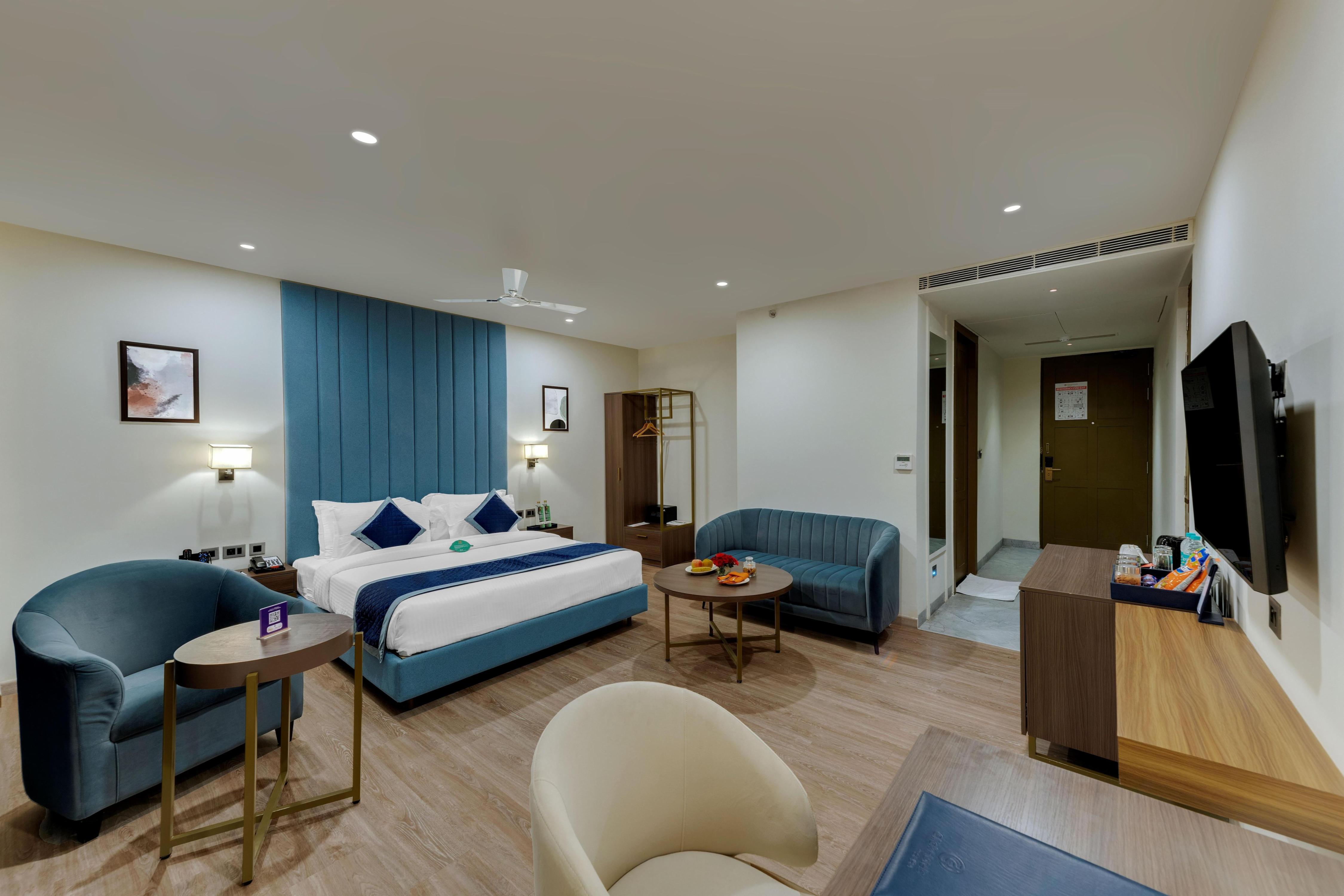 Click Collection Grand Gateway Varanasi Room Type - Suite Room