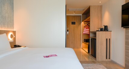 TARA Bangkok Riverside (Formerly GLOW Bangkok Riverside) Room Type - Deluxe Room TARA Bangkok Riverside (Formerly GLOW Bangkok Riverside) Room Type - Deluxe Room