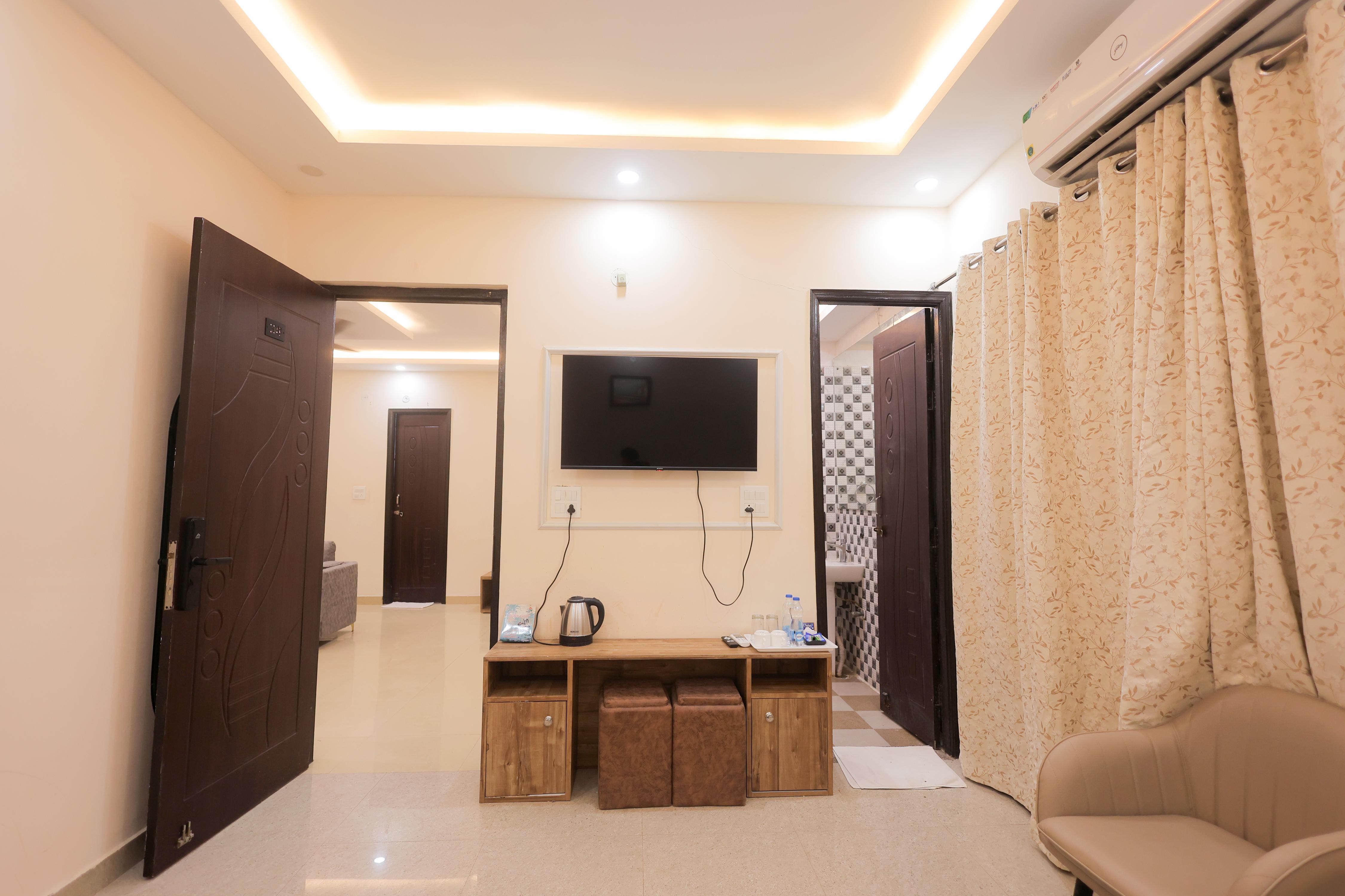 Hotel Mango Tree, Near Prem Mandir- Vrindavan - Tap to explore photos