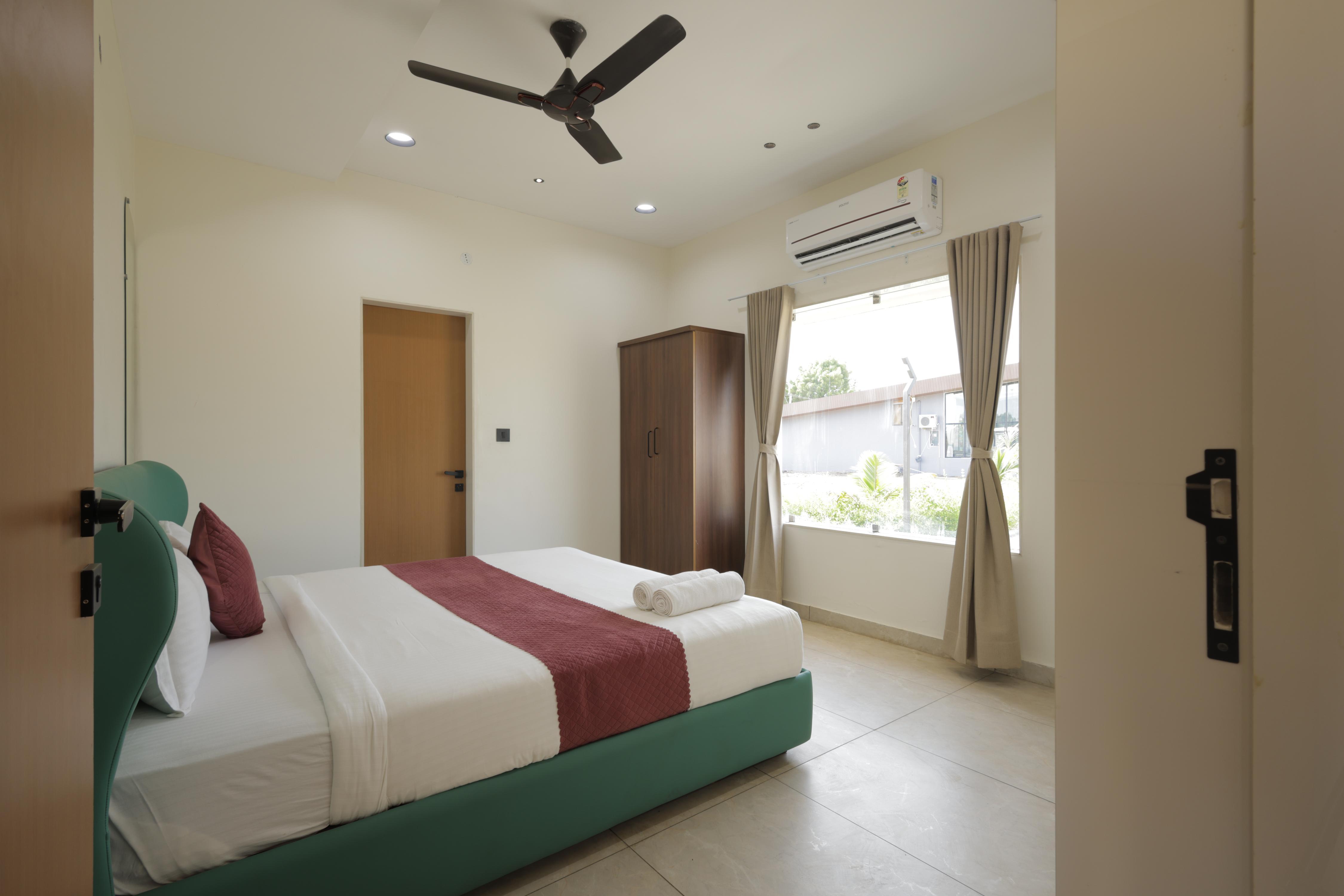 Shree Jalaram Resort - Tap to explore photos