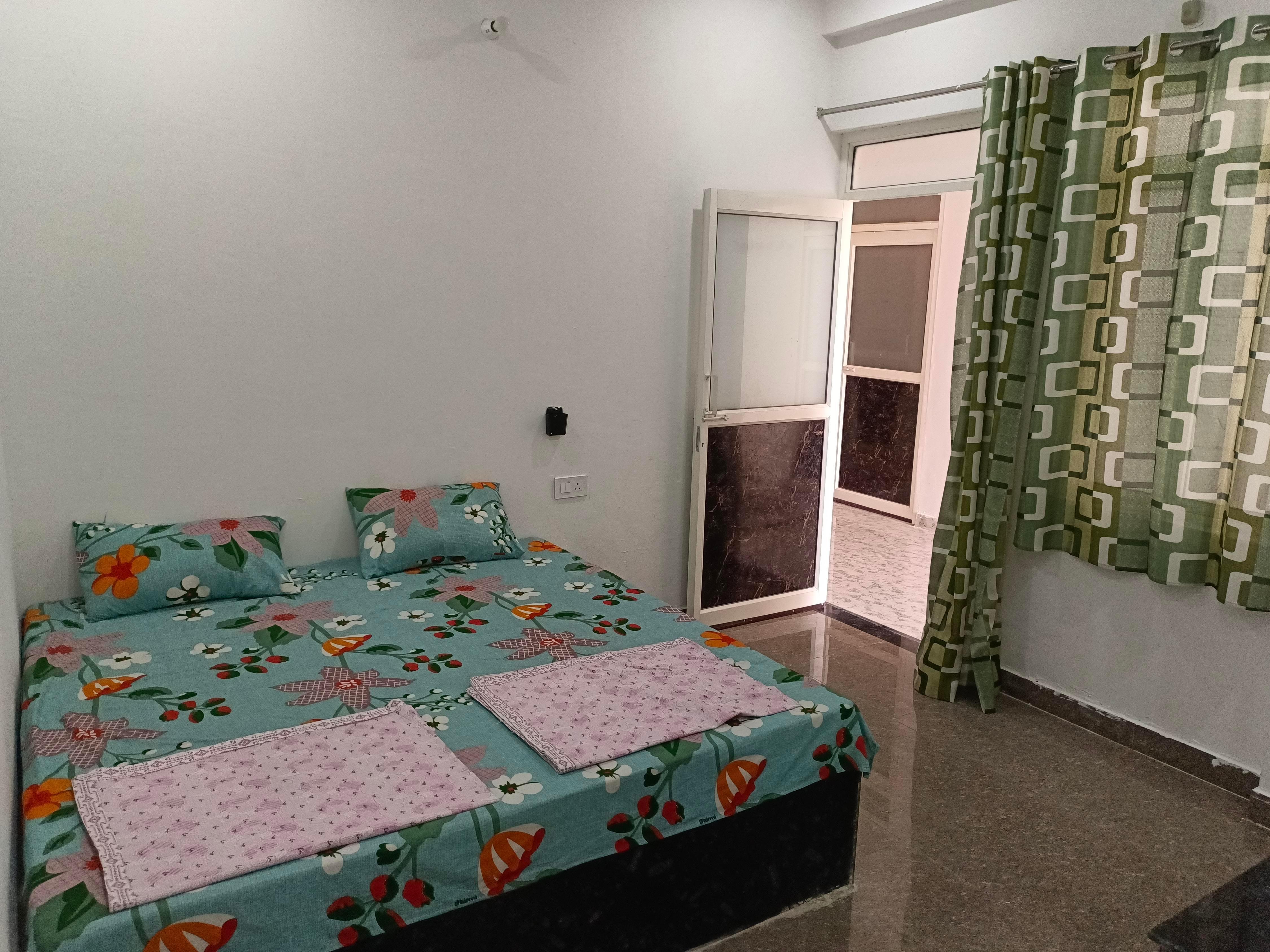Holkar Seva Sadan Room Type - Deluxe AC Room with geyser